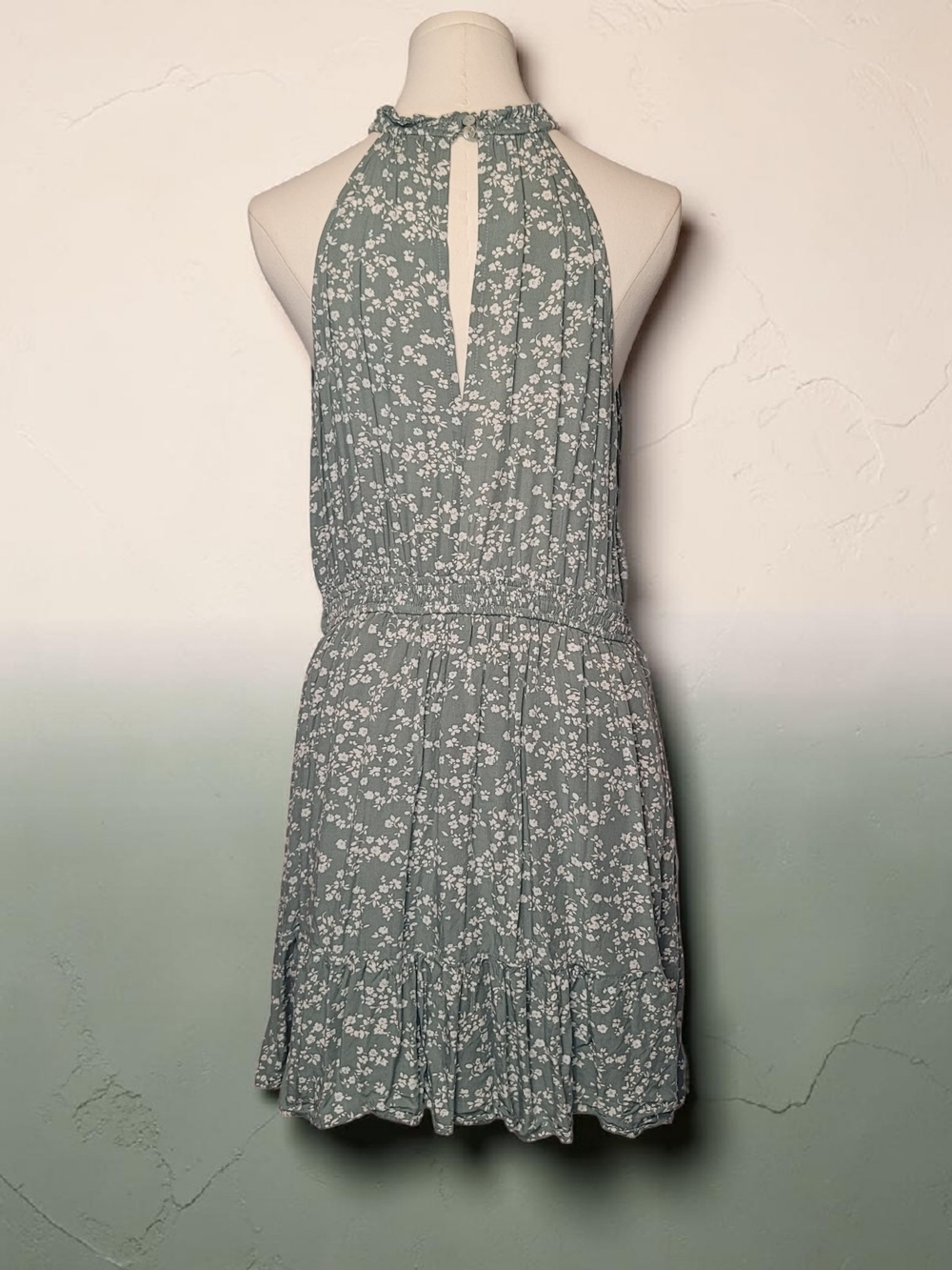 MEROKEETY - Large Halter Neck Floral Mini Dress in Sage Green - Picture 3 of 8
